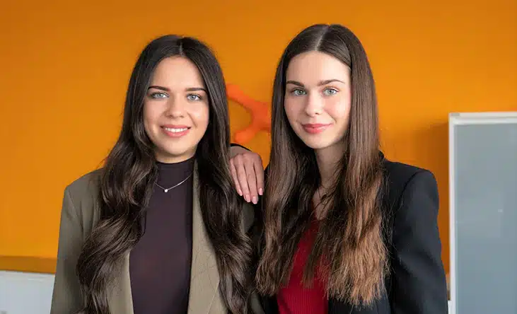 MELINA Y JANINA